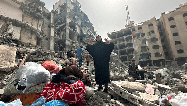 | 10000 homeless as Israel destroyed 2000 homes in central Gaza | MR Online